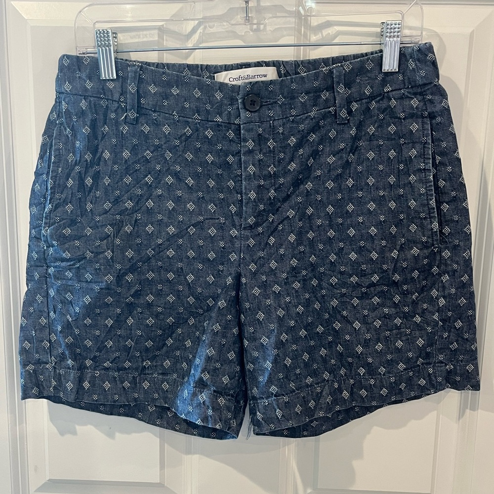 Croft & Barrow Blue Short Size 6